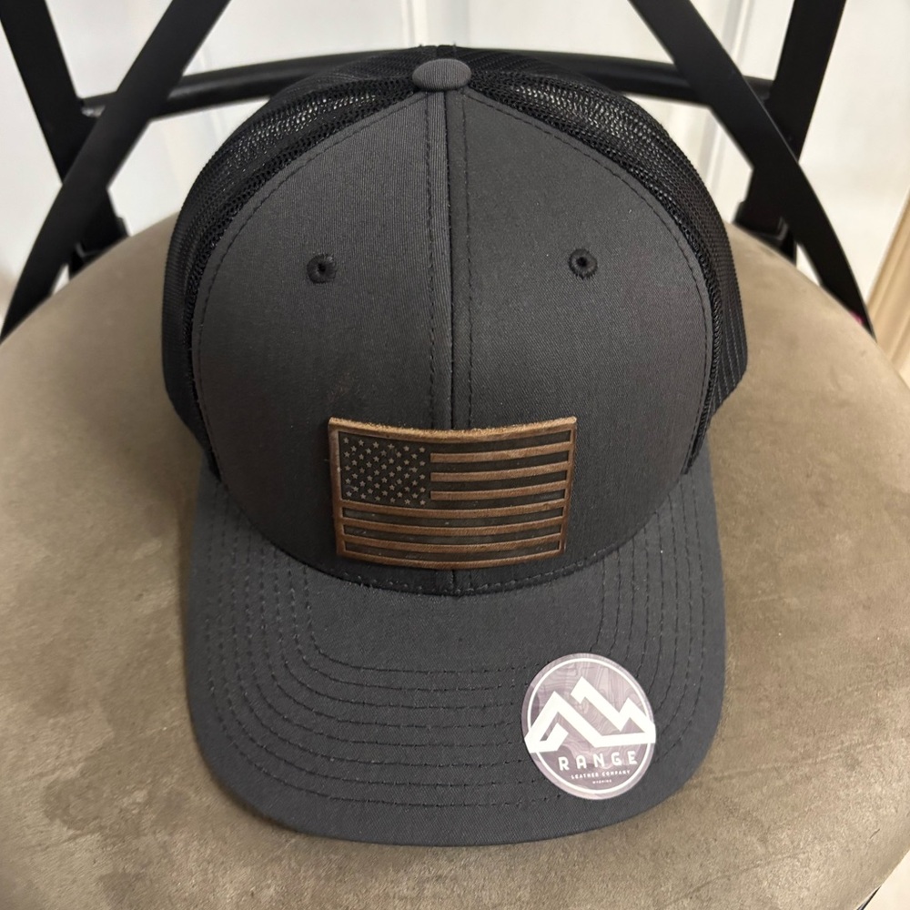 New OS Range Leather Gray/Black American Flag mesh back/Snap back Cap. Retail 38